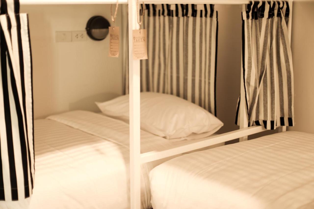 Hostel Lullaby Non-Smoking (Adults Only) Чиангмай Экстерьер фото